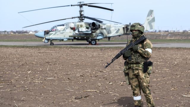 Российский военнослужащий в зоне специальной военной операции на Украине