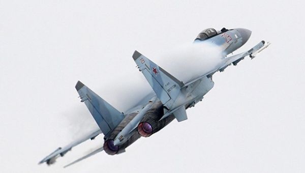 Российский многоцелевой истребитель Су-35. Архивное фото