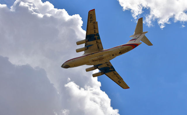 Российский самолет с оборудованием для С-400 на борту направляется в Турцию