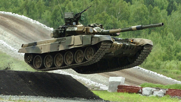 Российский танк Т-90С. Архивное фото