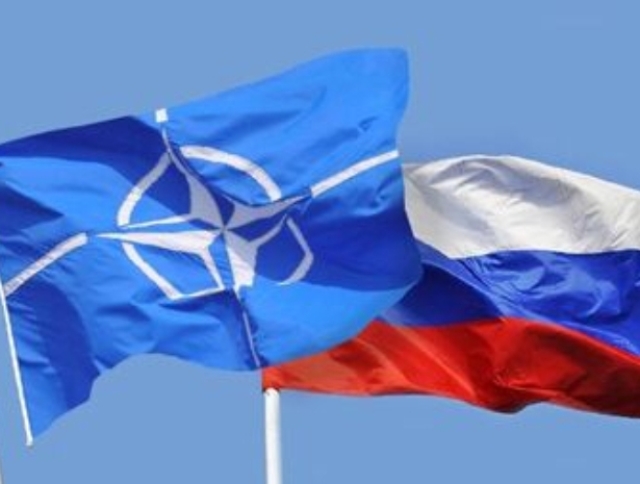 Флаги НАТО и РФ