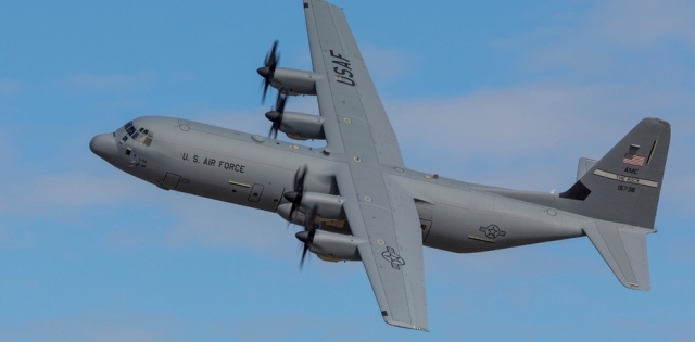 Самолёт C-130J-30 из состава ВВС США