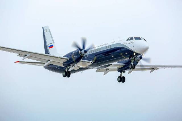 Самолет Ил-114-300