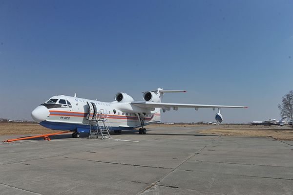 Самолет-амфибия Бе-200ЧС