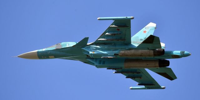 Самолеты-бомбардировщики Су-34 в зоне спецоперации