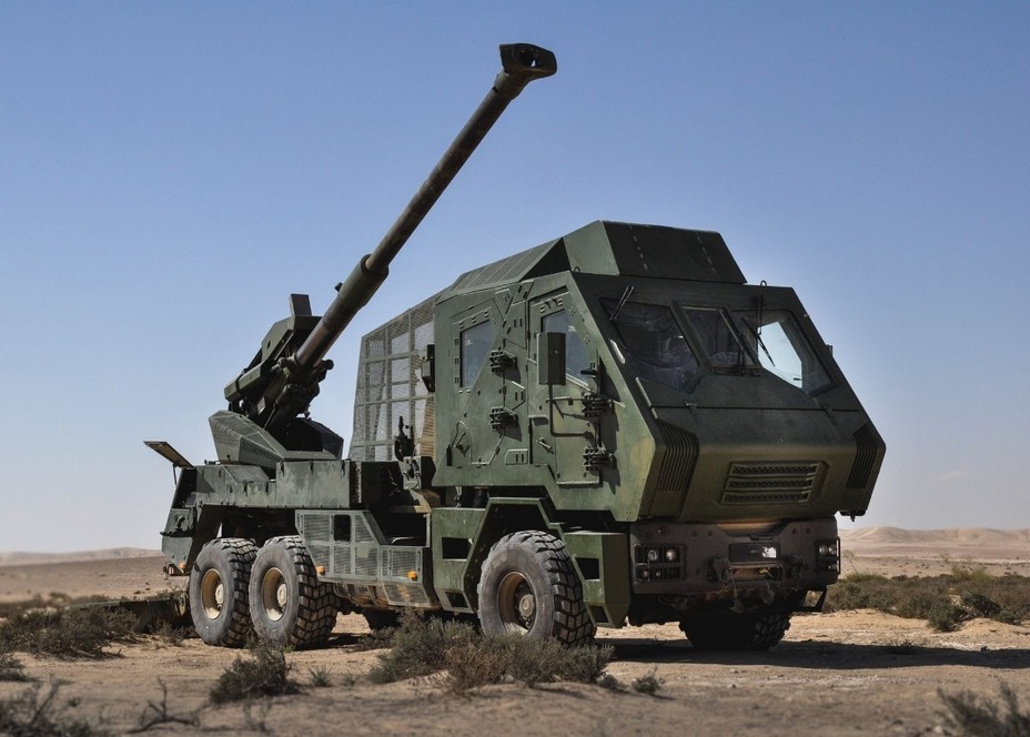 155-мм самоходная артиллерийская установка Autonomous Truck MOunted .