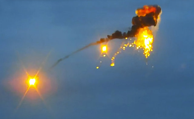 Сбитый ракетой азербайджанский беспилотный летательный аппарат