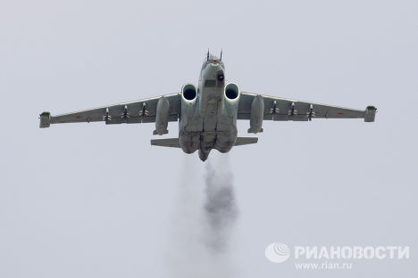 Штурмовик (ударный самолет) Су-25СМ. Архивное фото