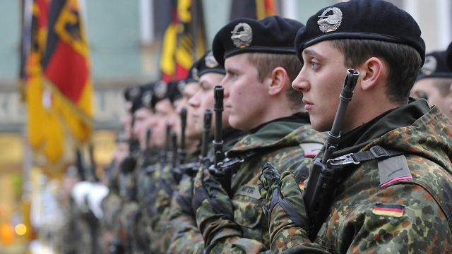 Солдаты армии Бундесвера