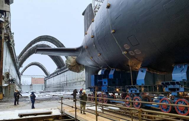 Спуск на воду АПЛ "Новосибирск" проекта 885М "Ясень-М"