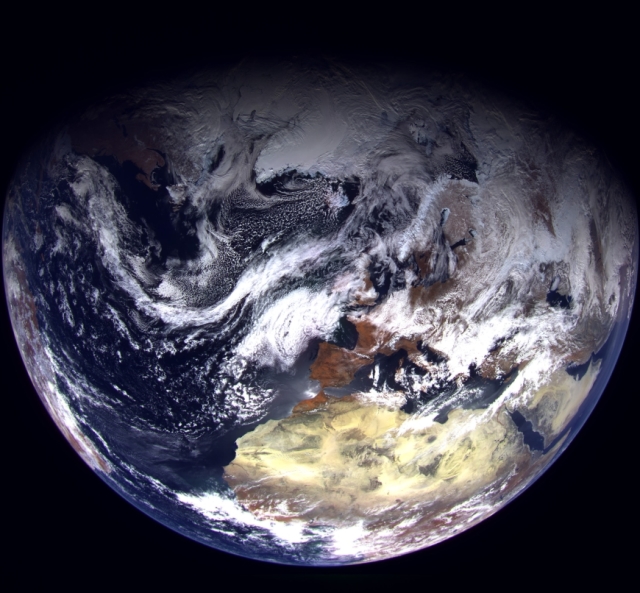 Спутник «Арктика-М» прислал первый снимок