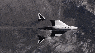 Старт космоплана SpaceShipTwo с носителя White Knight Two