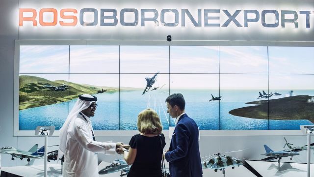 Стенд ОАО "Рособоронэкспорт" на Dubai AirShow