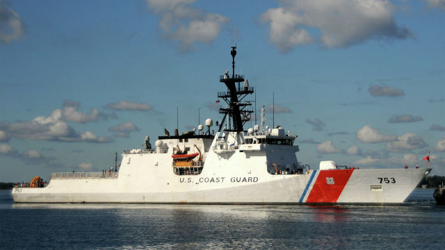 Сторожевой корабль "Гамильтон" береговой охраны США