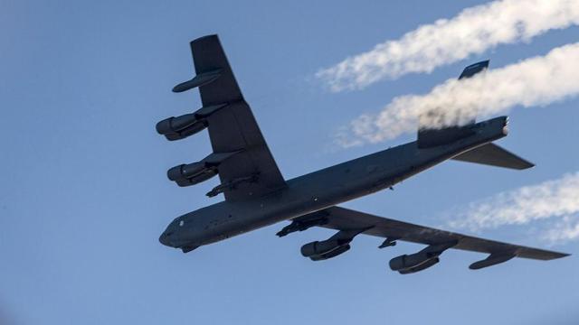 Стратегический бомбардировщик США B-52H