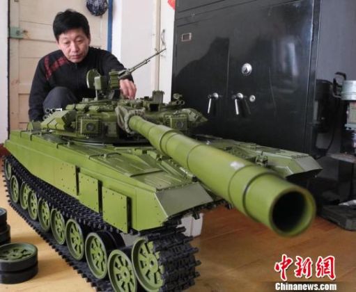 Китайская модель российского танка Т-90