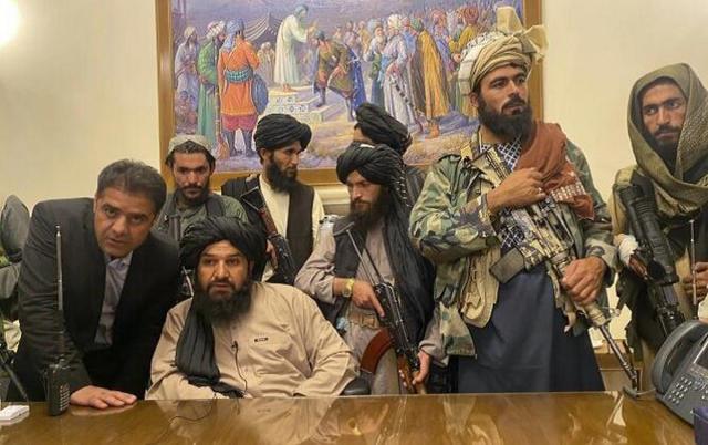 "Талибан" в президентском дворце Кабула
