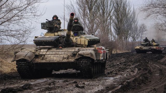 Танк Т-72 в Донецкой области