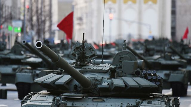 Танк Т-72Б3 на репетиции парада к 76-й годовщине Победы в Великой Отечественной войне