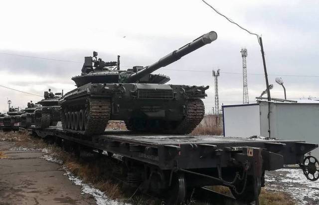 Танки Т-80БВМ, готовые к отправке в войска