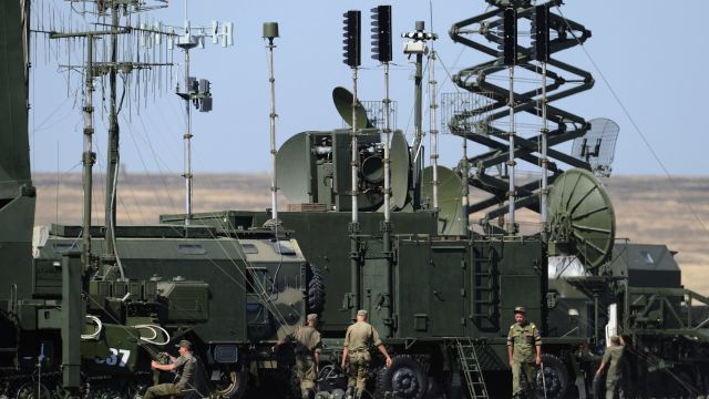 В России создали новые терминалы спутниковой связи для военных