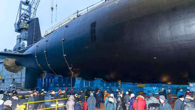 Торжественная церемония спуска на воду первой серийной атомной подводной лодки проекта «Ясень-М» К-573 «Новосибирск» на предприятии «Севмаш» в Северодвинске. 2019 год