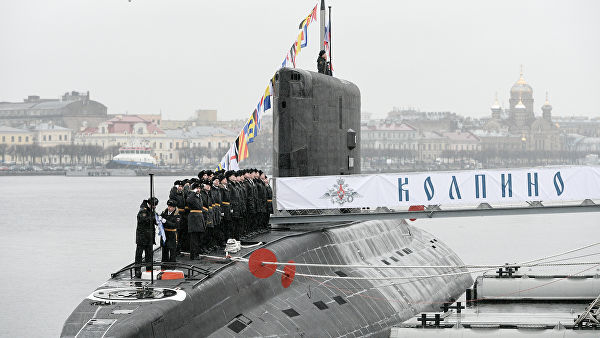 Торжественная церемония передачи подлодки "Колпино" ВМФ России