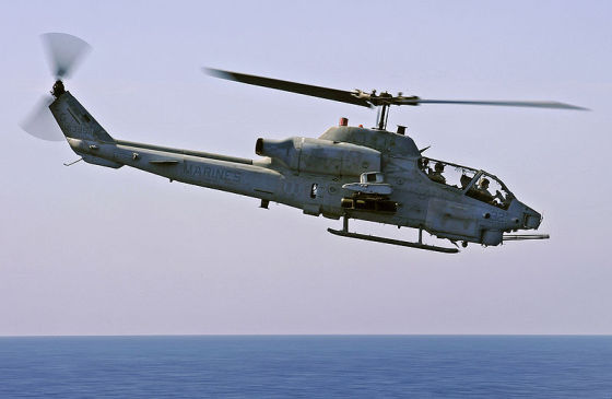 Вертолет AH-1W Cobra