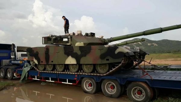 Транспортировка первой партии китайских танков VT4 (MBT-3000), поставленных в Таиланд. 09.10.2017