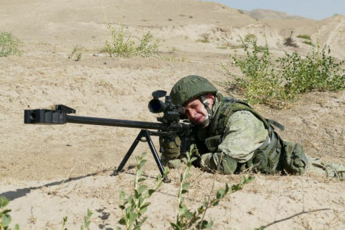 Тренировка российских снайперов в Таджикистане