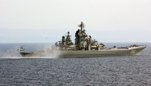 Тяжелый атомный ракетный крейсер Петр Великий. Архивное фото