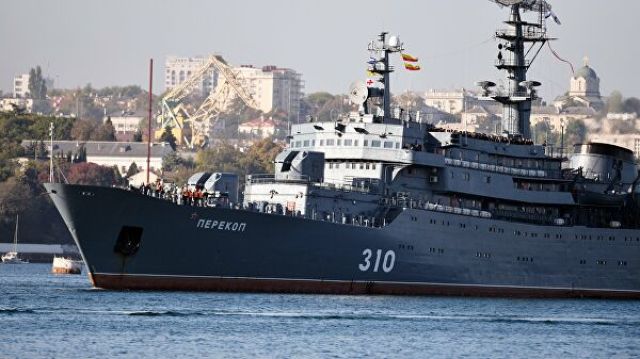 Учебный корабль Балтийского флота "Перекоп"