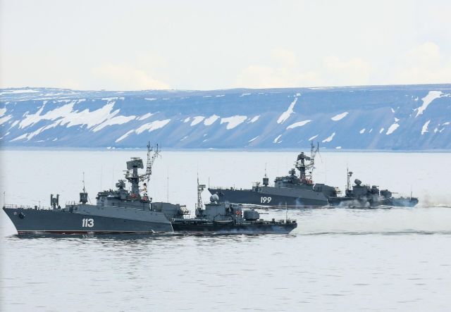 Учения Северного флота "Кумжа-2021" с участием крейсера "Петр Великий"