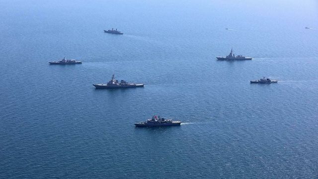 Учения стран НАТО и государств-партнеров Sea Breeze - 2020 в Черном море