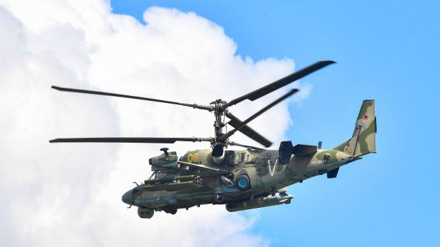 Ударный вертолет Ка-52 ВКС России на Харьковском направлении
