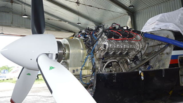 Установка двигателя-демонстратора АПД-500, установленного на самолет Як-18Т