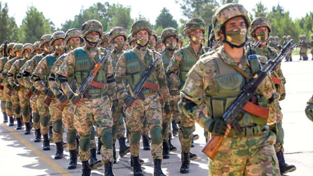 Военнослужащие ВС Узбекистана