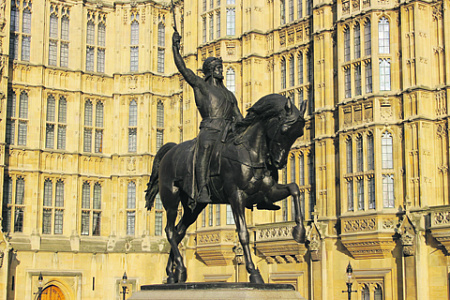 В британском парламенте высказали опасения по поводу усиления китайского влияния в оборонной индустрии Соединенного Королевства. Фото Pixabay