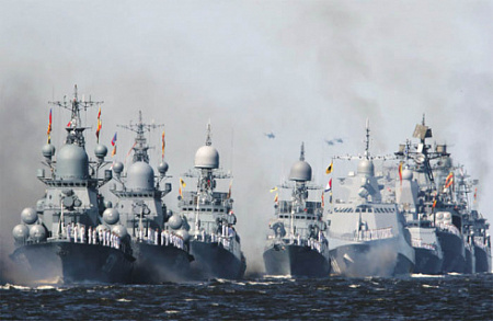 В День Военно-морского флота был продемонстрирован весь спектр современных боевых кораблей. Фото Reuters