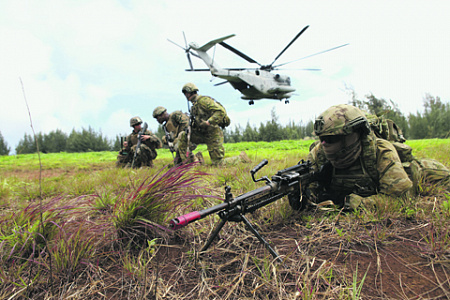 В последние годы НАТО готовится к войне с Россией. Но к войне оборонительной. Фото Reuters