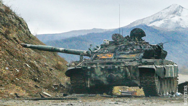 В Карабахе Армения потеряла более 120 танков разных модификаций