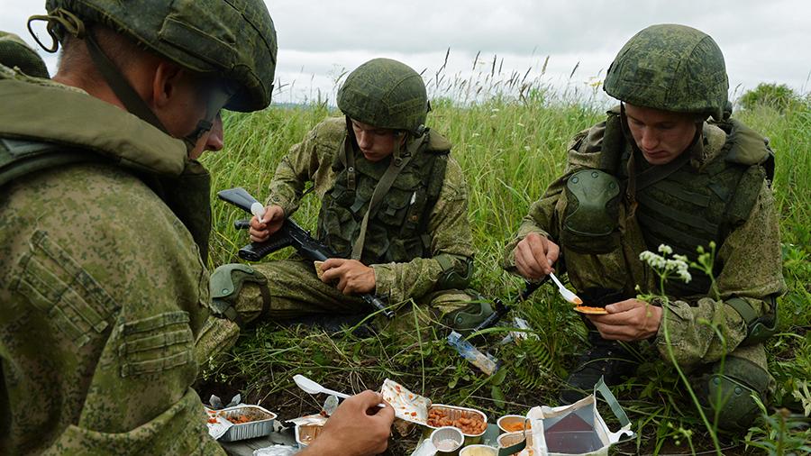 Фото пайка военнослужащего