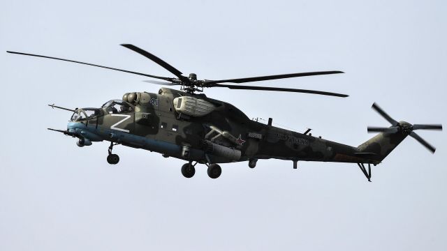 Вертолет Ми-35М в зоне проведения специальной военной операции на Украине
