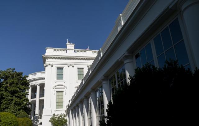 Вид на Белый дом