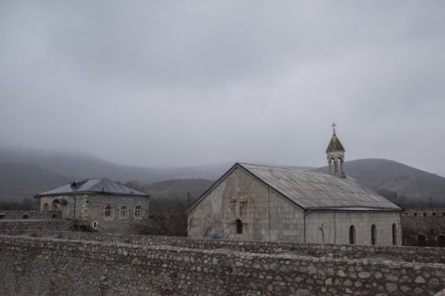 Вид на монастырь Амарас в селе Мачкалашен Мартунинского района в Нагорном Карабахе.