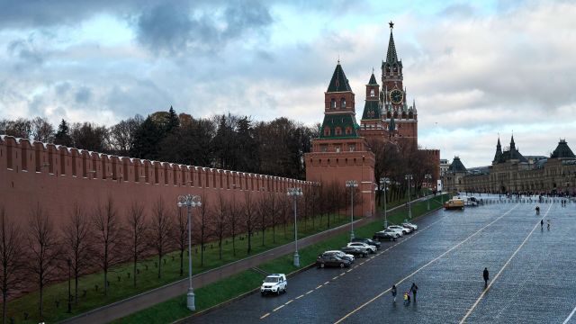 Вид на Спасскую башню Кремля
