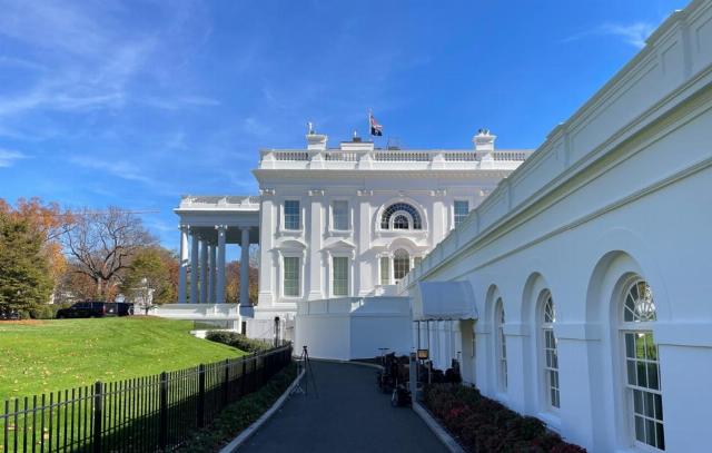 Вид на здание Белого дома