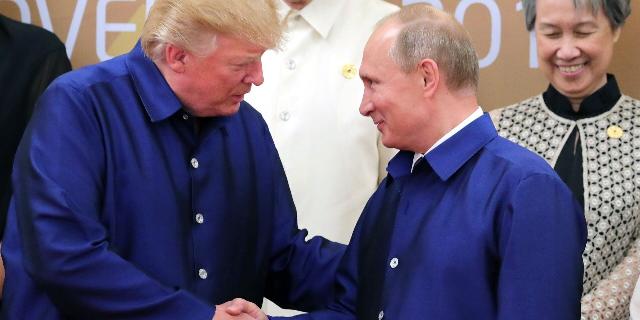 Владимир Путин и Дональд Трамп на саммите АТЭС во Вьетнаме. 10 ноября 2017