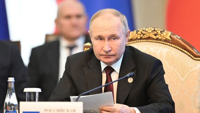 Владимир Путин на заседании Высшего Евразийского экономического совета