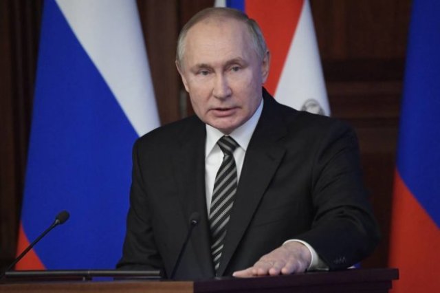 Владимир Путин назвал новые российские подлодки грозной ударной силой.